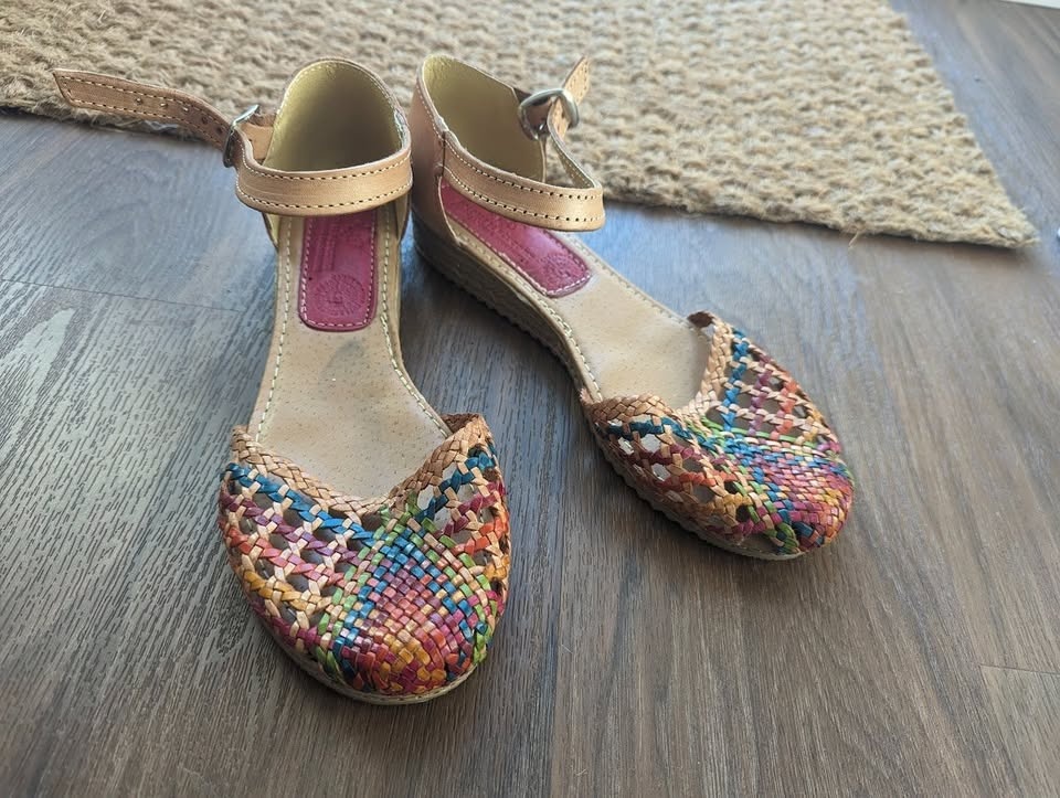 NEW size 9 women Colorful Leather Sandals - photo 2
