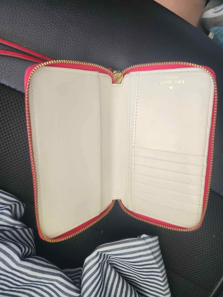 Kate Spade Wristlet - photo 3