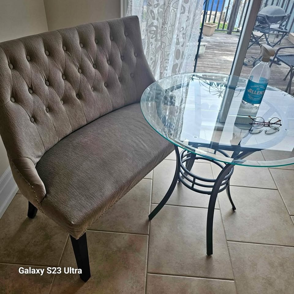 Accent chair - Grey - studded