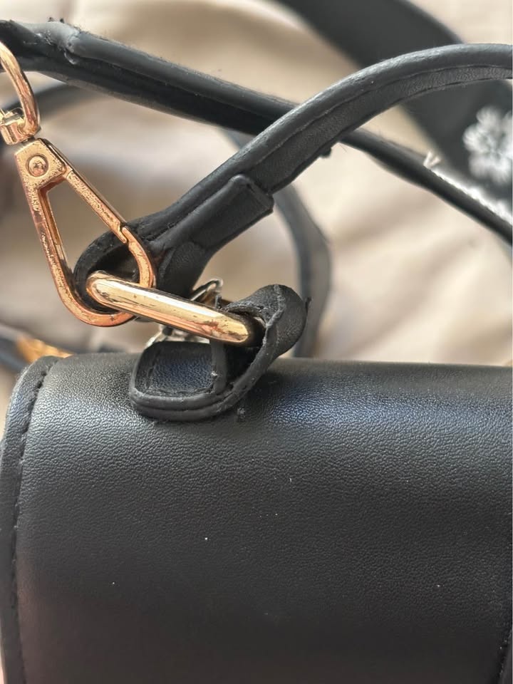 Black and White Botanical stitching Vegan leather Handbag - photo 4