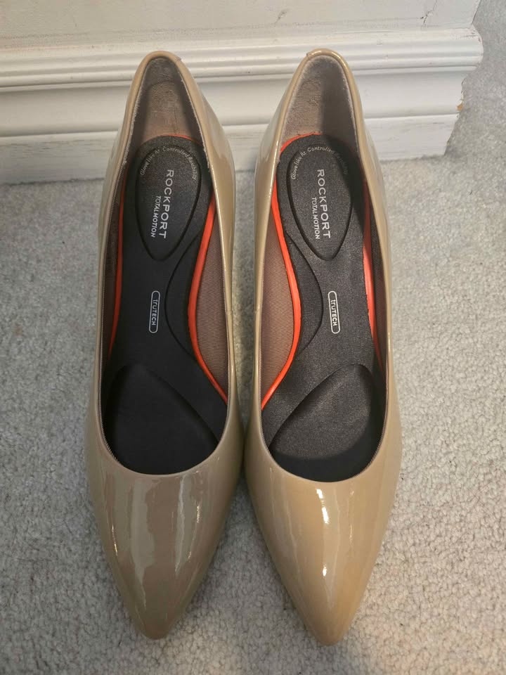 Brand new ROCKPORT high heels 👠 beige Size 7 - photo 2