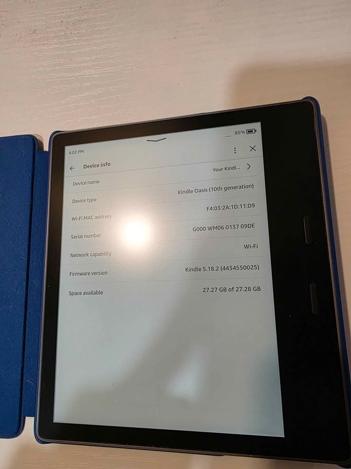 Kindle Oasis (10th Generation) – Excellent Condition - photo 3