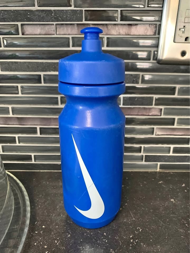 Nike sports bottle