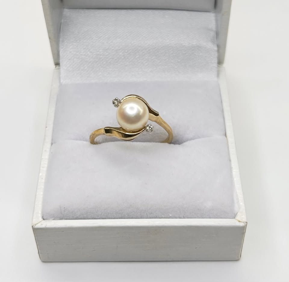10K Yellow Gold Ring With Pearl & Diamonds - photo 2
