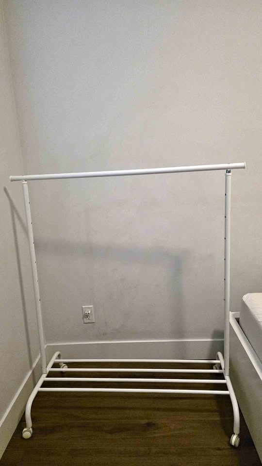Clothes rack for sale