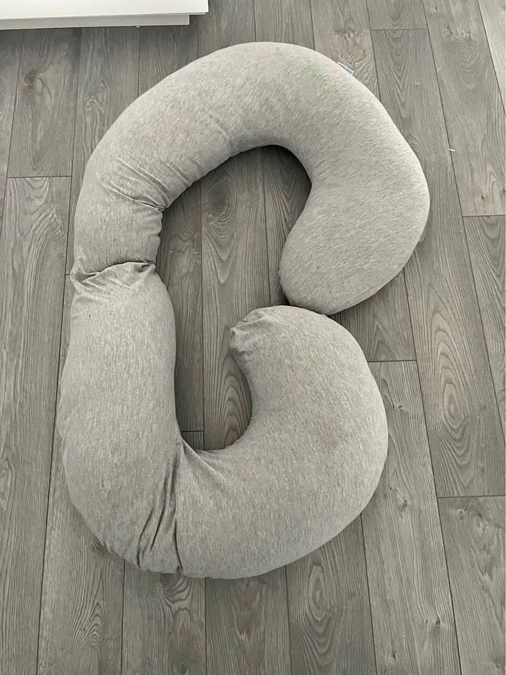 Pregnancy Pillow and removable cover