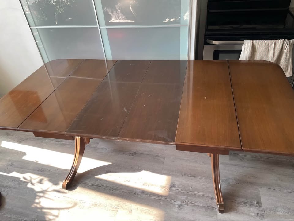 Duncan Phyfe Drop Leaf Table with 2 leaf inserts - photo 5