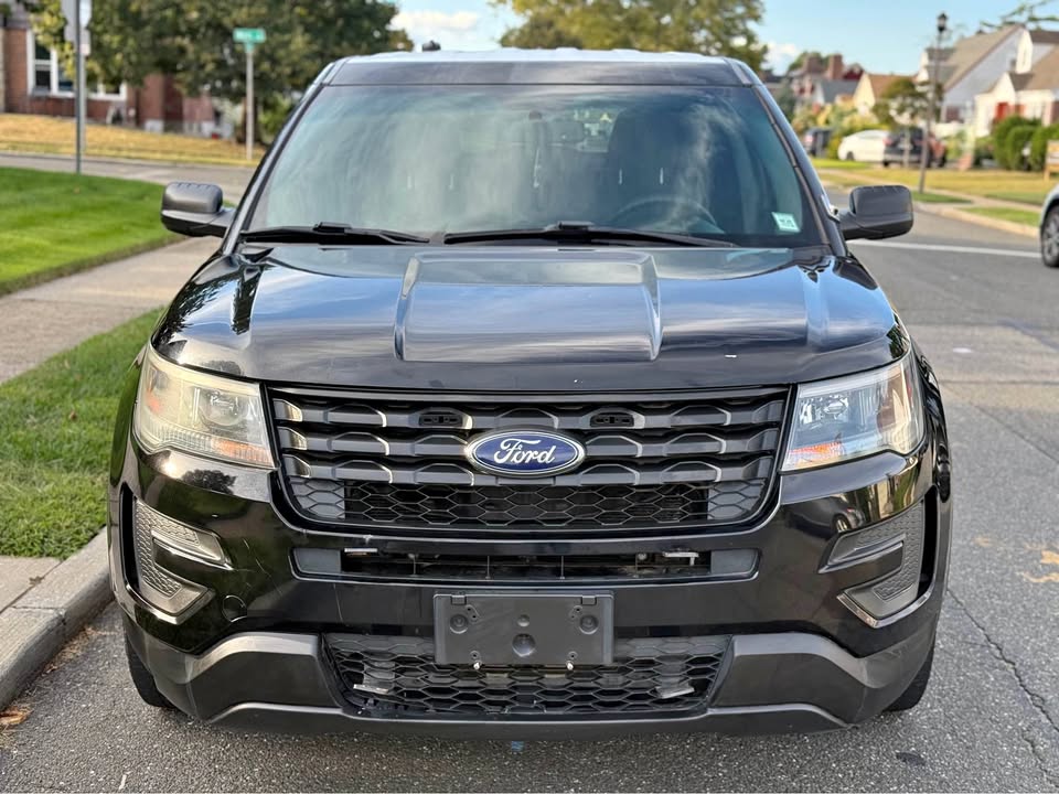 2017 Ford Explorer · Explorer