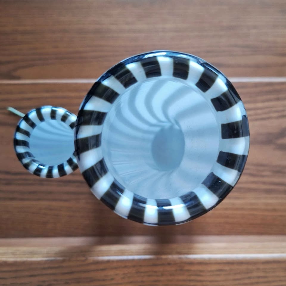 Black and White Striped Glass Vases, Set of 2 - photo 3