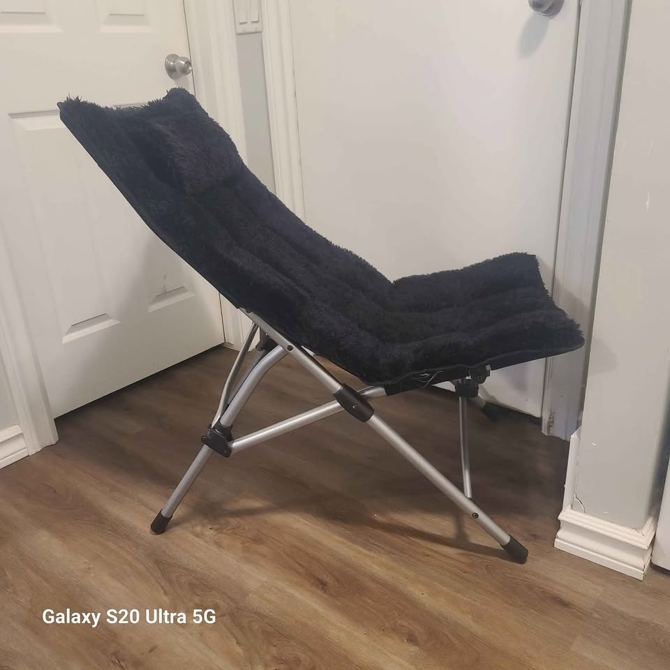 VERY COMFY MOVIE/GAMING or MEDITATION CHAIR 🥕 - photo 2