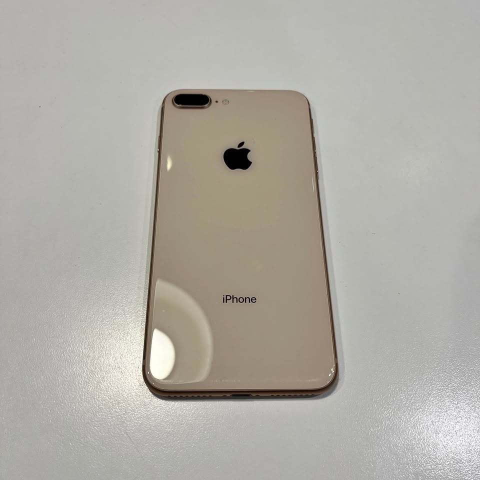 iPhone 8 Plus | 64GB