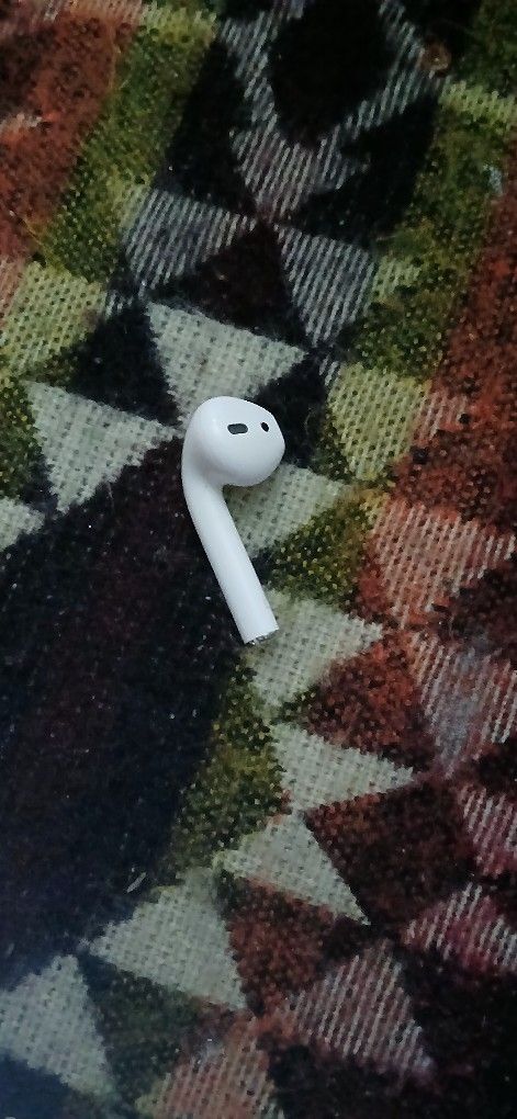 Apple Airpod 2nd Gen - photo 5