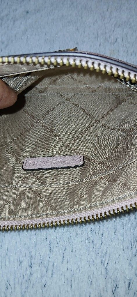 Michael Kors Wristlet Purse - photo 5