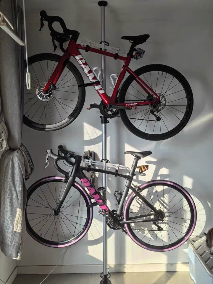 Floor to Ceiling Bike Stand/storage/hanger Fits 2 Bikes - photo 2