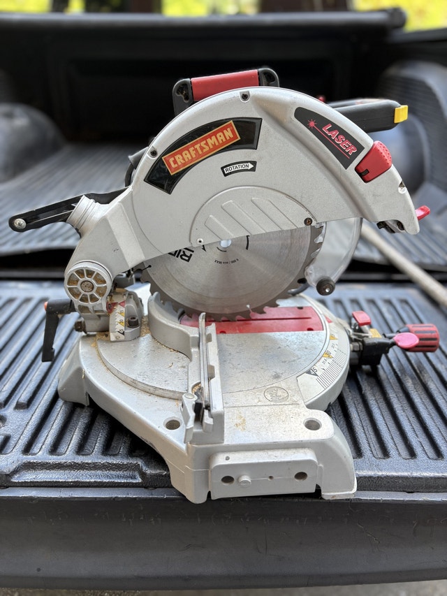 Craftsman 10-in Miter Saw