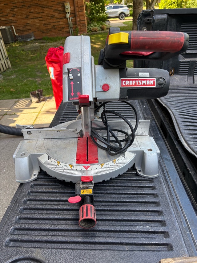 Craftsman 10-in Miter Saw - photo 2