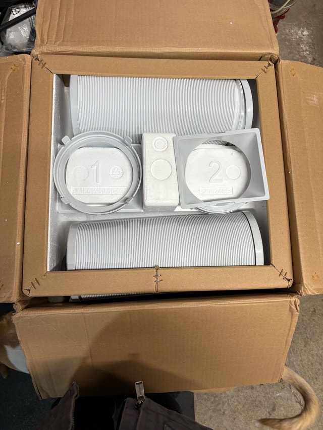 Hisense 12,000 BTU Air Conditioner - photo 4
