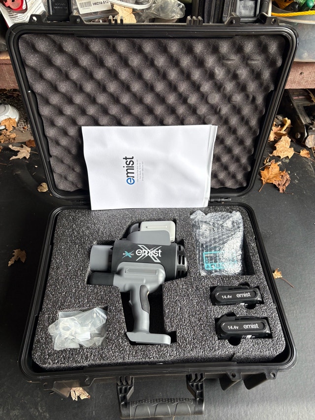 Handheld electrostatic disinfectant sprayer