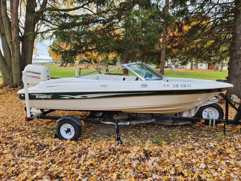 2003 60HP Tempest Bowrider 16 foot boat in good condition - photo 2