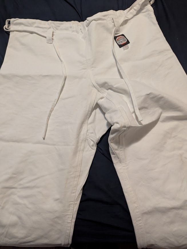 Karate Gi – Adult Size, Good Condition - photo 2
