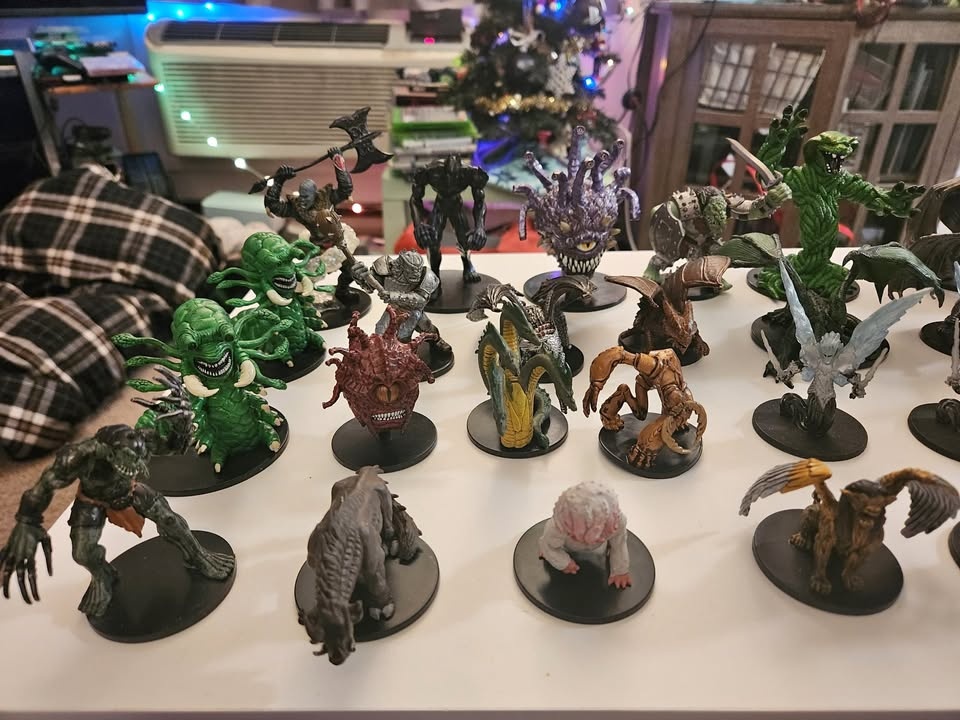 HUGE Lot - D&D Large Miniatures
