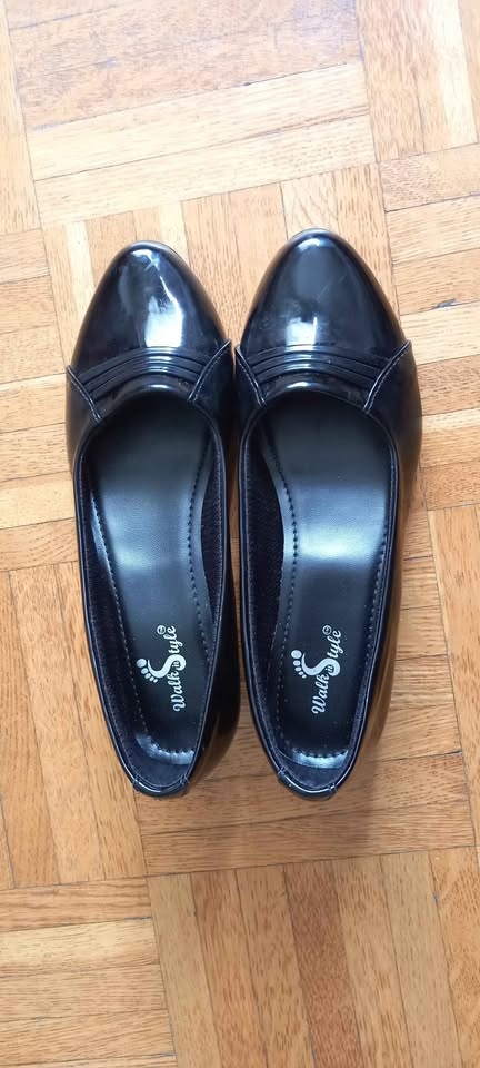 Ladies shoes black color size US 6.5