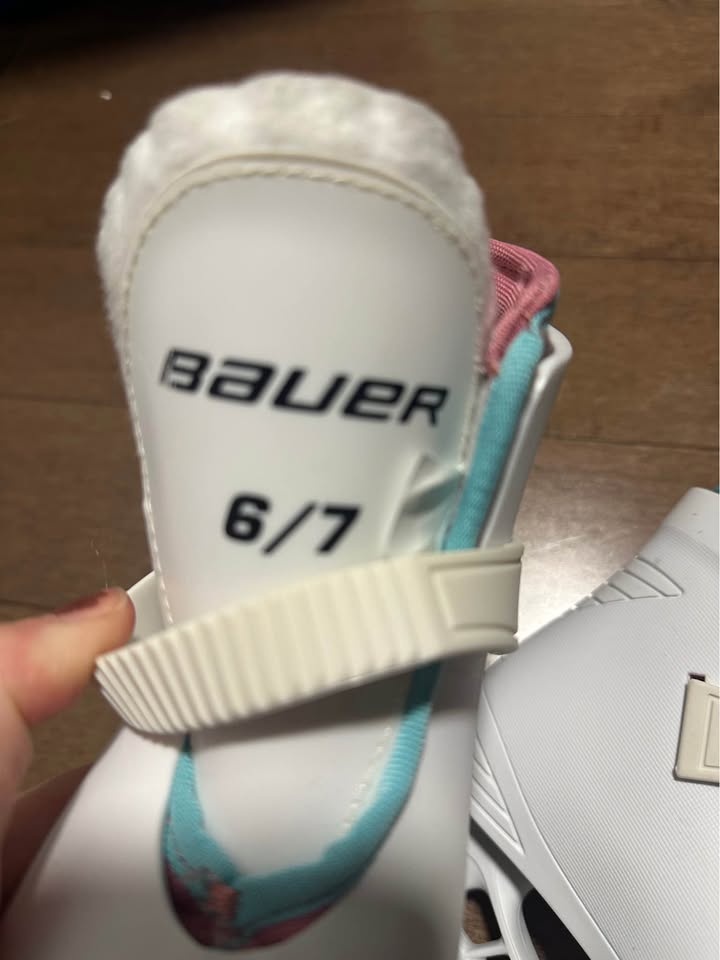 Bauer Youth 6/7 Skates - photo 4