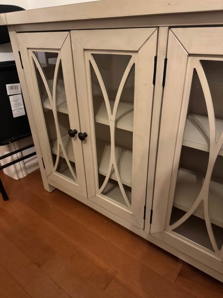 Dining room furniture for storage - photo 5
