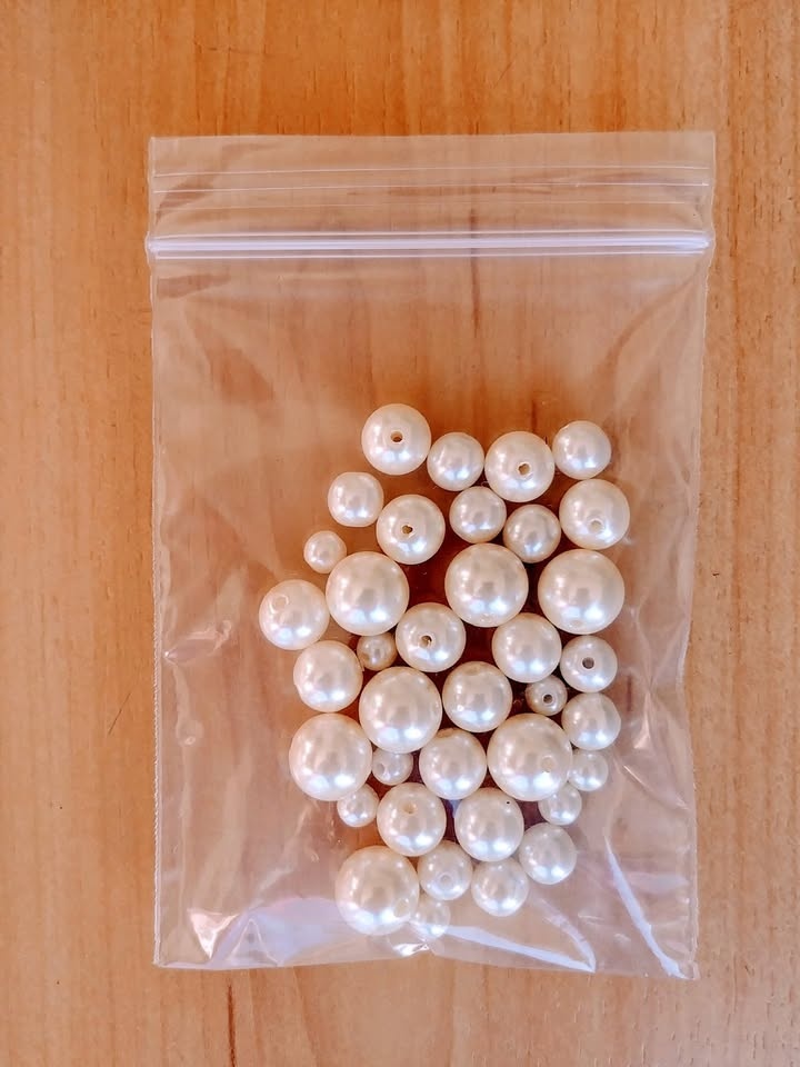 White Ivory beads jewelry jewellery AVAILABLE. WEST END
