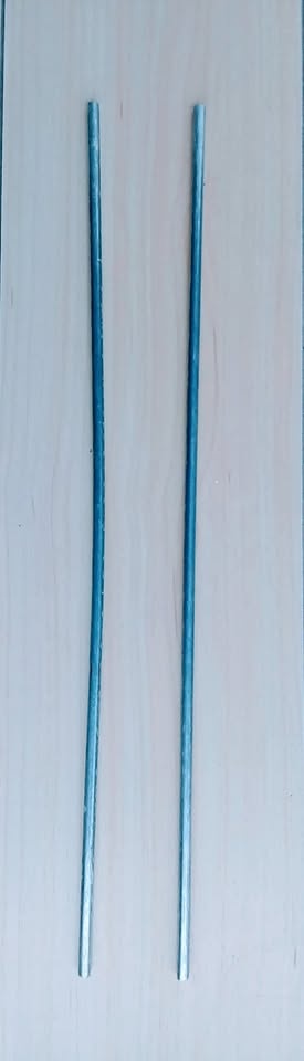 2 Unthreaded Cylindrical Steel Rods