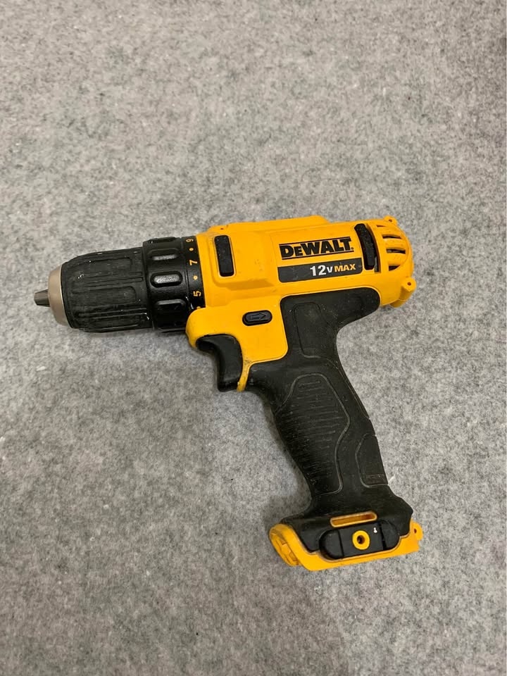 DeWalt 12V MAX Cordless Drill (DCD710B) – Tool Only