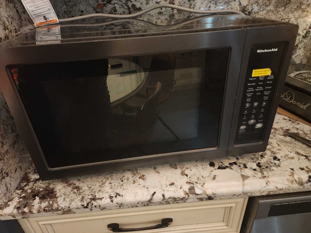 KitchenAid microwave oven