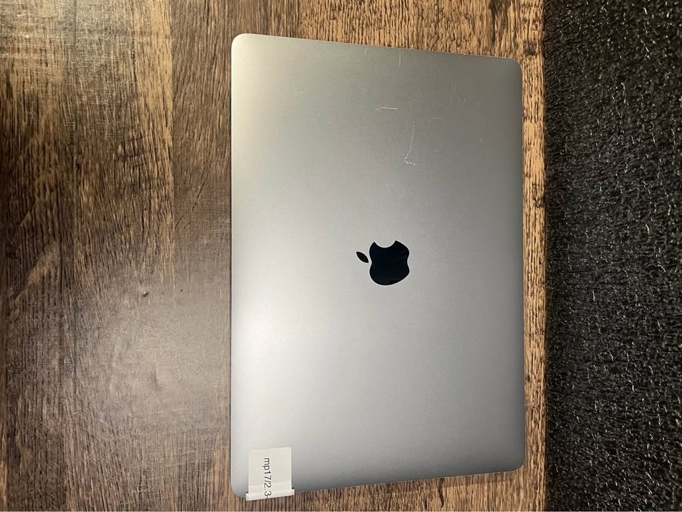 MacBook Pro 13” - 2017 Ventura Good Battery + Apple Charger - photo 4