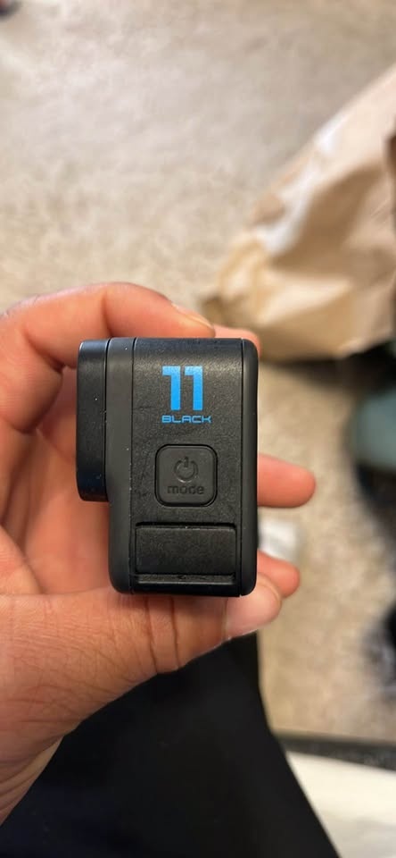 GoPro HERO 11 Black – Like New 🔥 - photo 3