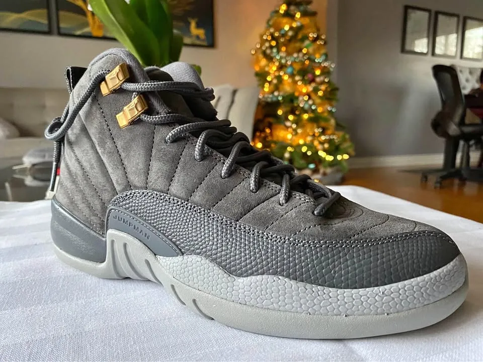 NIKE AIR JORDAN XII 12 RETRO BG SIZE 6.5Y DARK GREY thumbnail