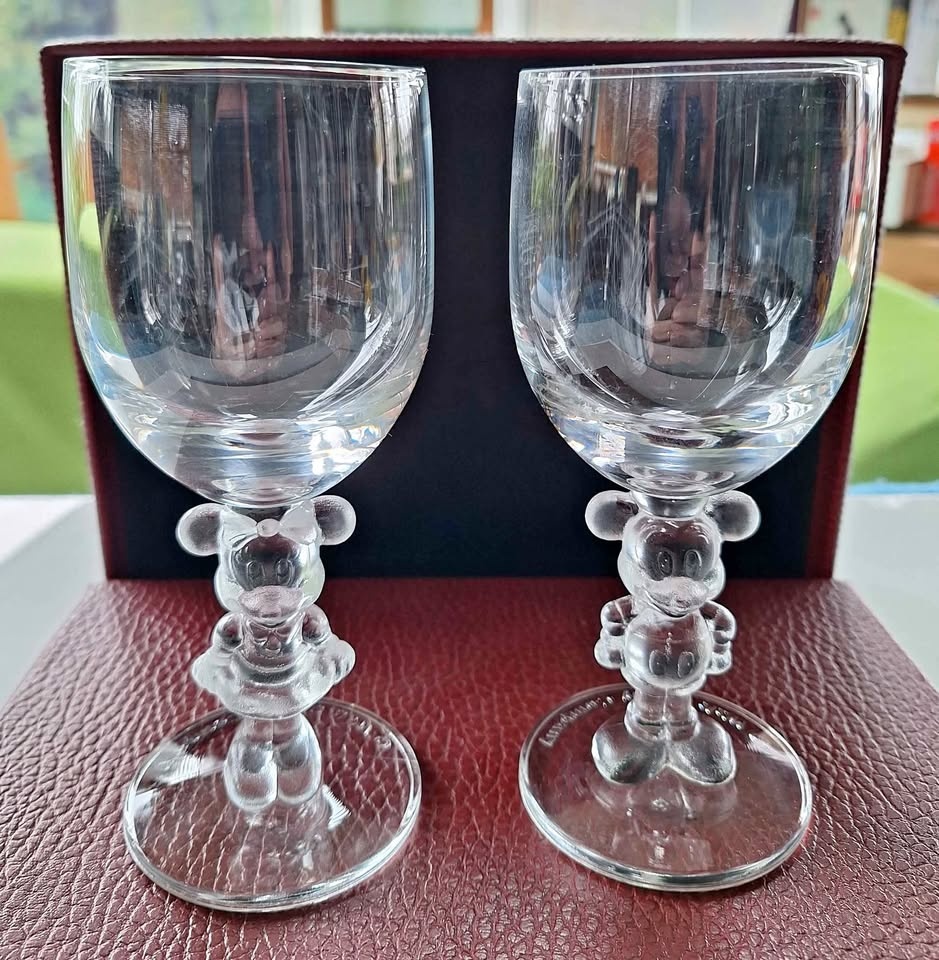 Mickey & Minnie Mouse Glasses