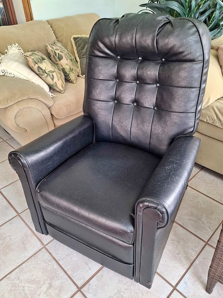 Vintage Vinyl Recliner