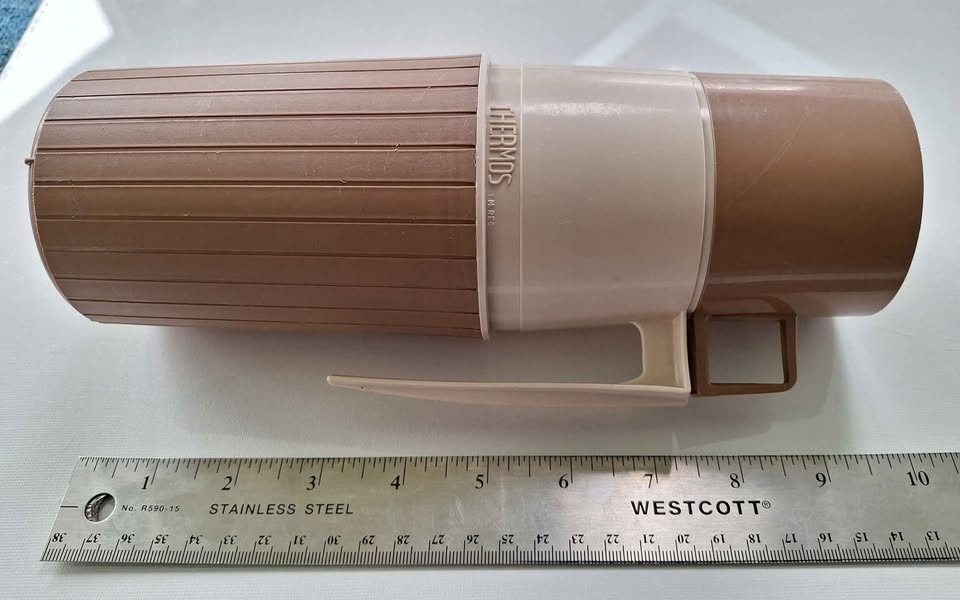 Vintage Thermos Bottles - photo 4