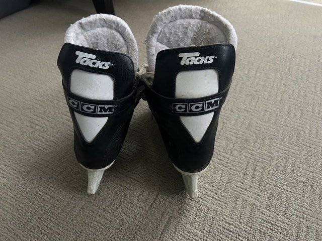 CCM TACKS Junior 152 Ice Hockey Skates - photo 5