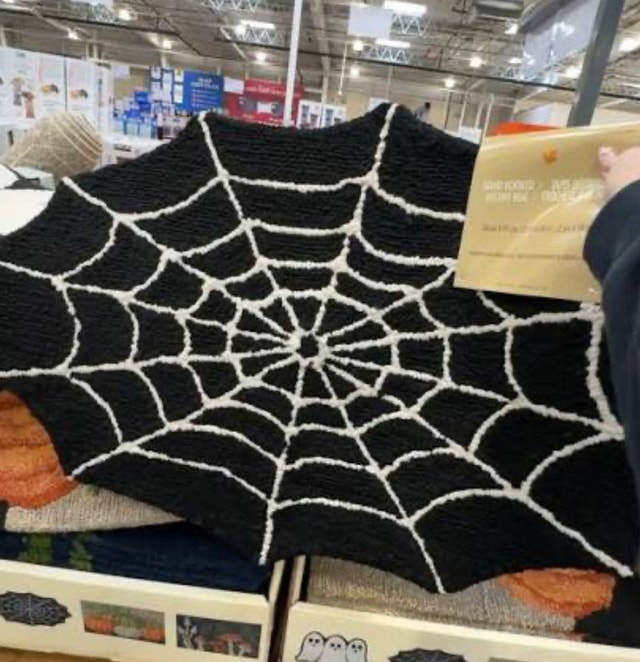 Spider Web Designed Area Rug - photo 2