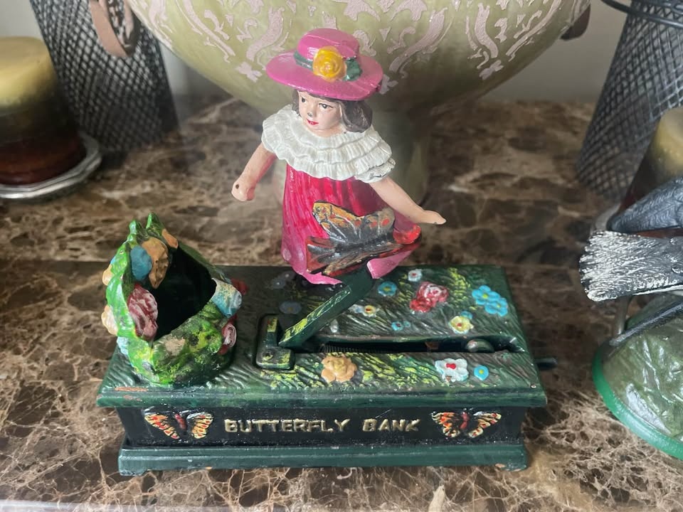 Vintage Cast Iron Mechanical Coin Banks - Collectors Items! - photo 2
