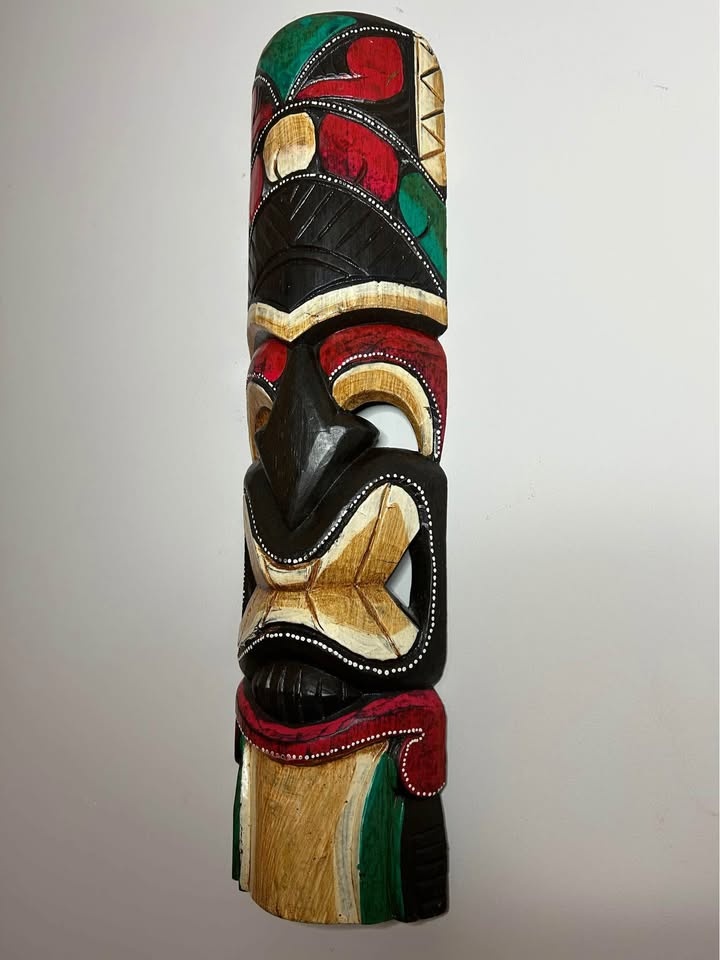 Large 20” Oceanic Style Hand-Carved Wooden Mask - photo 2