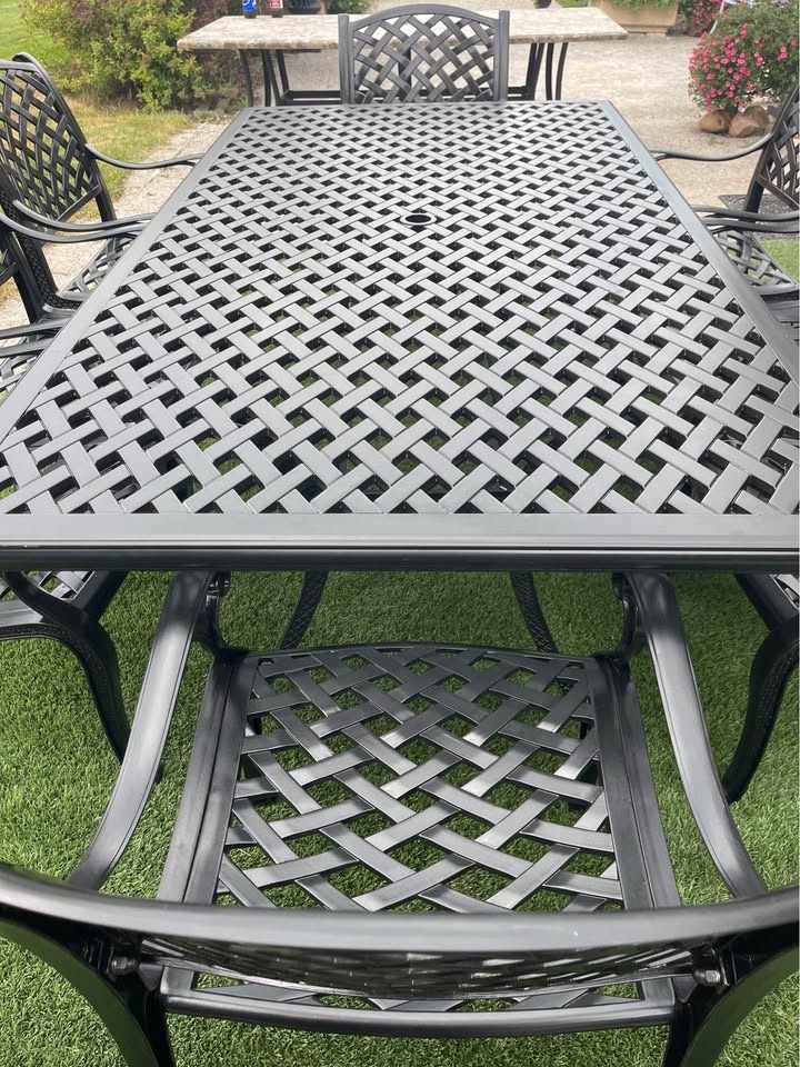 Extra Large Heavy Commercial Patio Set - Table & 8 Armchairs - photo 3