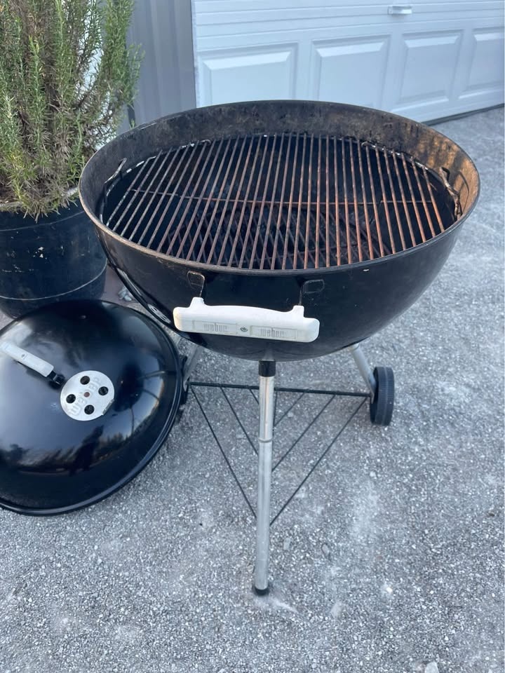 Large Weber Charcoal Grill - photo 2