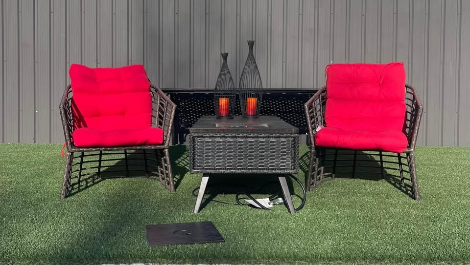 Patio Lounge Set! Showroom Propane Table & Armchairs - photo 2