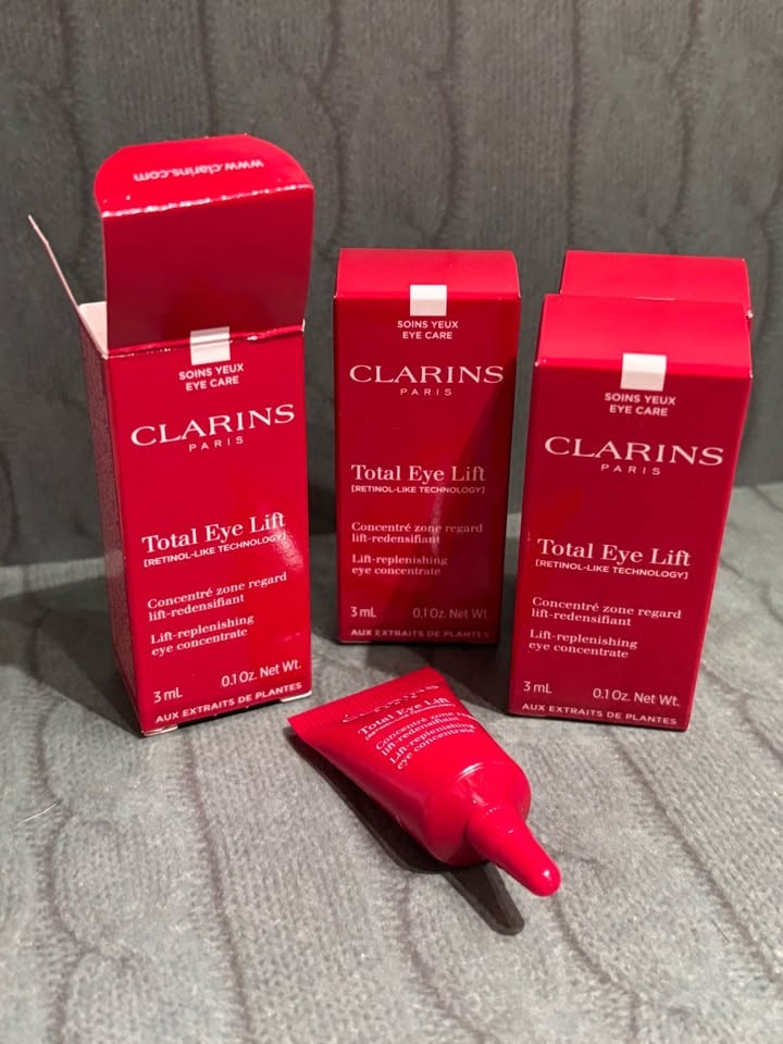 Clarins Sample Lot - photo 3