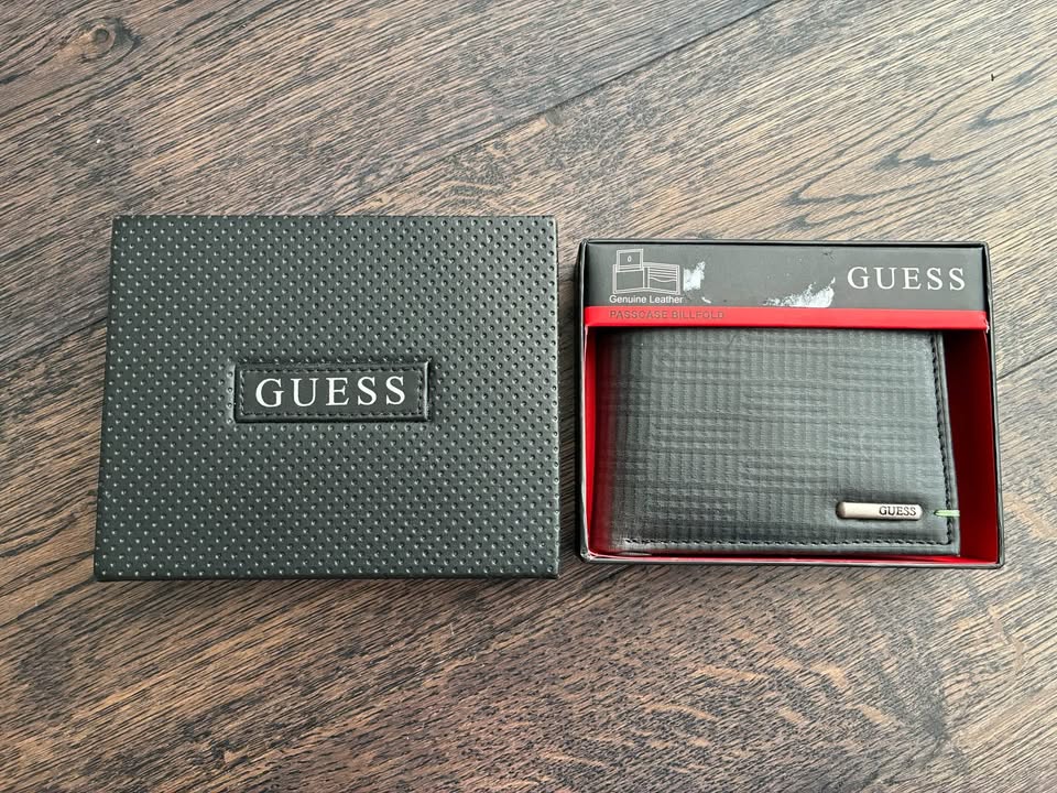 Black leather wallet (unused) - photo 2