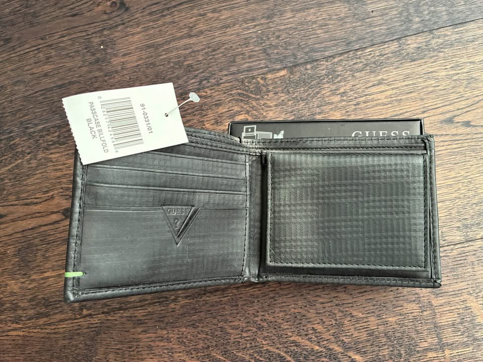 Black leather wallet (unused) - photo 3