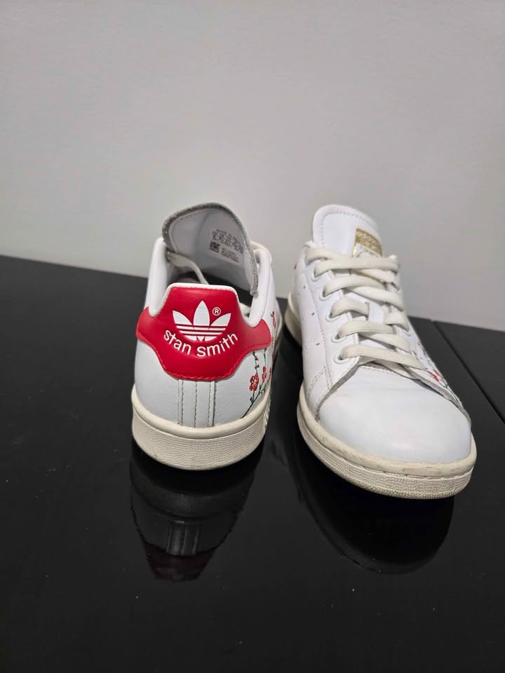 Stan Smith Embroidered Cherry Blossoms Red 6.5W - photo 2