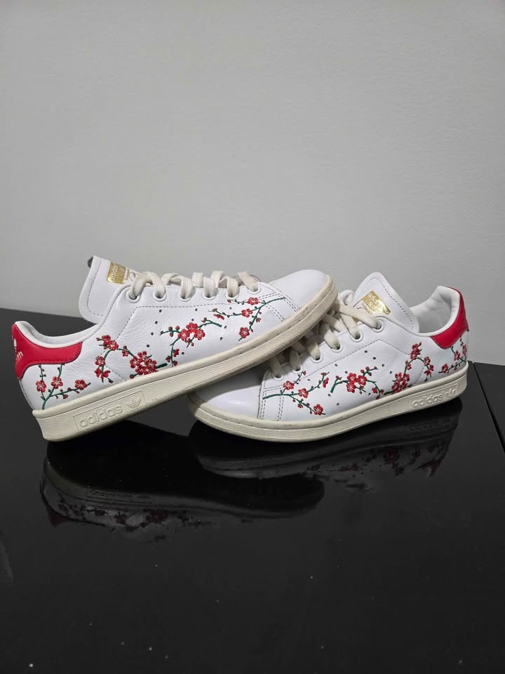 Stan Smith Embroidered Cherry Blossoms Red 6.5W - photo 3